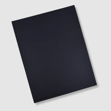 Cargar imagen en el visor de la galería, LIBRETA DE PRÁCTICA - Libreta con Hojas Negras con Rayas Punteadas
