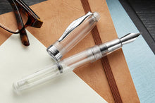 Load image into Gallery viewer, NOODLERS INK - Ahab Flex Fountain Pen (Pluma Estilográfica) - Clear (Transparente)
