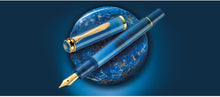 Load image into Gallery viewer, PELIKAN - Golden Lapis Set (Pluma Estilográfica + Tinta) **PREVENTA**
