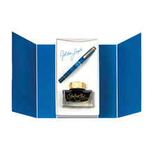 Load image into Gallery viewer, PELIKAN - Golden Lapis Set (Pluma Estilográfica + Tinta) **PREVENTA**
